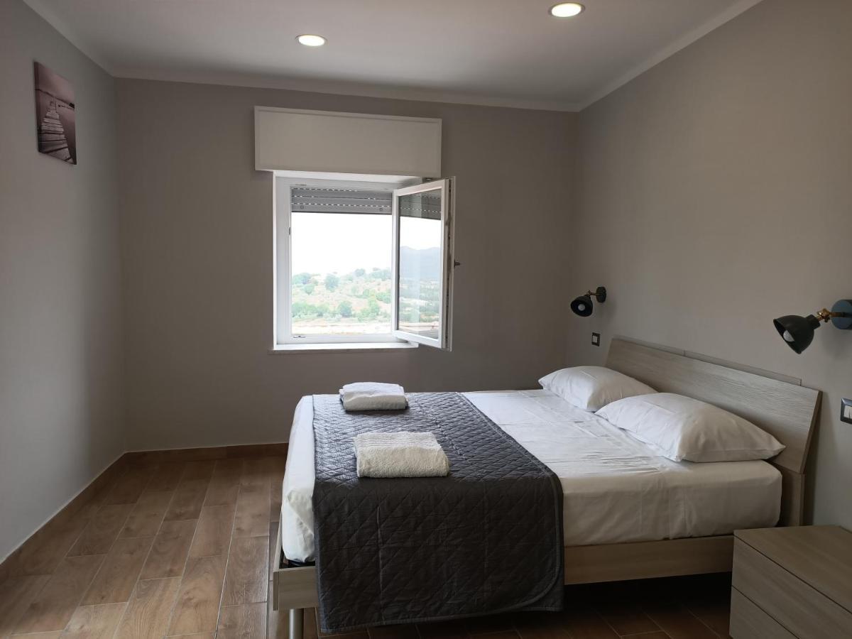 La Finestra Sul Colle Apartman Caiazzo Kültér fotó